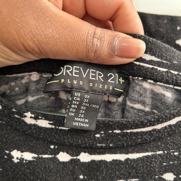 Forever 21 Skirt Set - Picture 2 of 6